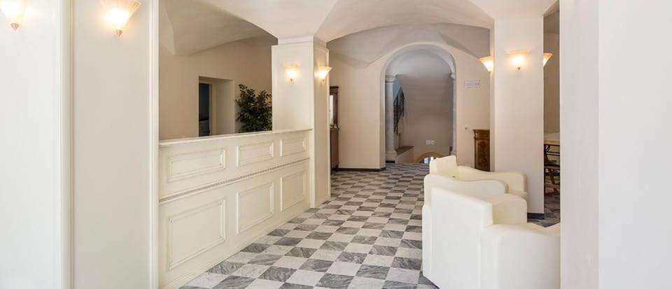 Palazzo Costa Hotel Беверино Екстериор снимка